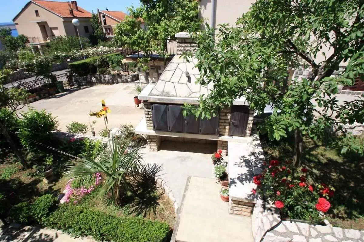 Apartments In Dramalj 5747