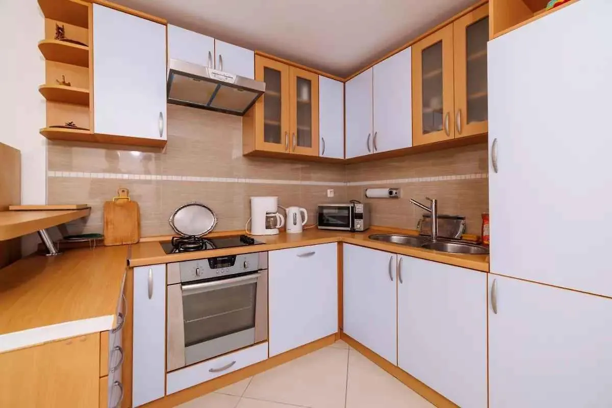 Apartments In Dramalj 5747