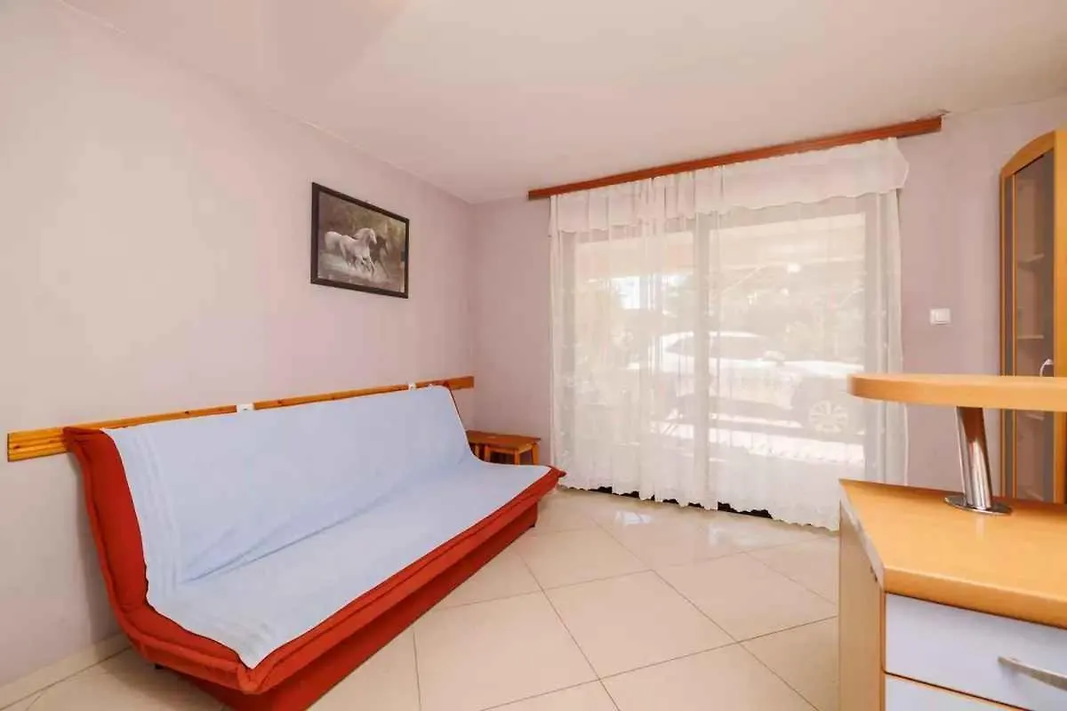Apartments In Dramalj 5747 Croatia