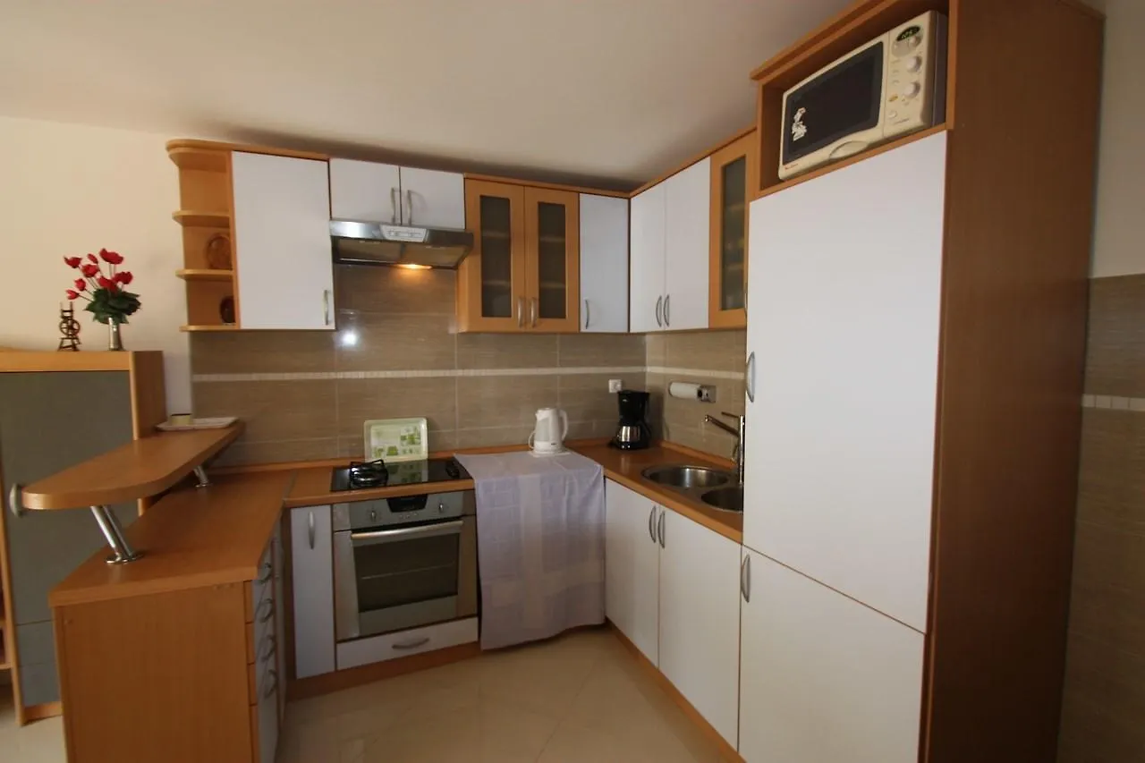 Apartments In Dramalj 5747