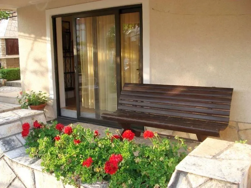 Apartments In Dramalj 5747